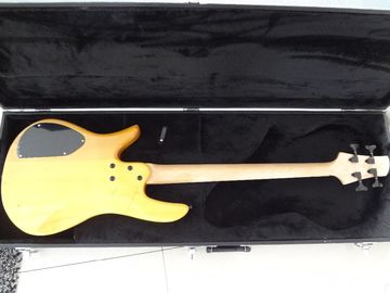 4 string bass guitar Fodera custom bass guitar Alder with flamed maple top Taiji design body MOP inlay logo supplier