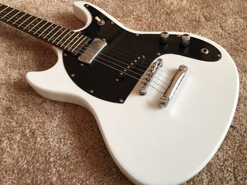 Custom guitar white color Mosrite logo reversed body 6 string electric guitar factory supply directly supplier