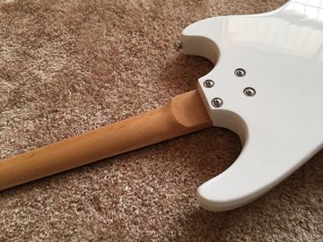 Custom guitar white color Mosrite logo reversed body 6 string electric guitar factory supply directly supplier